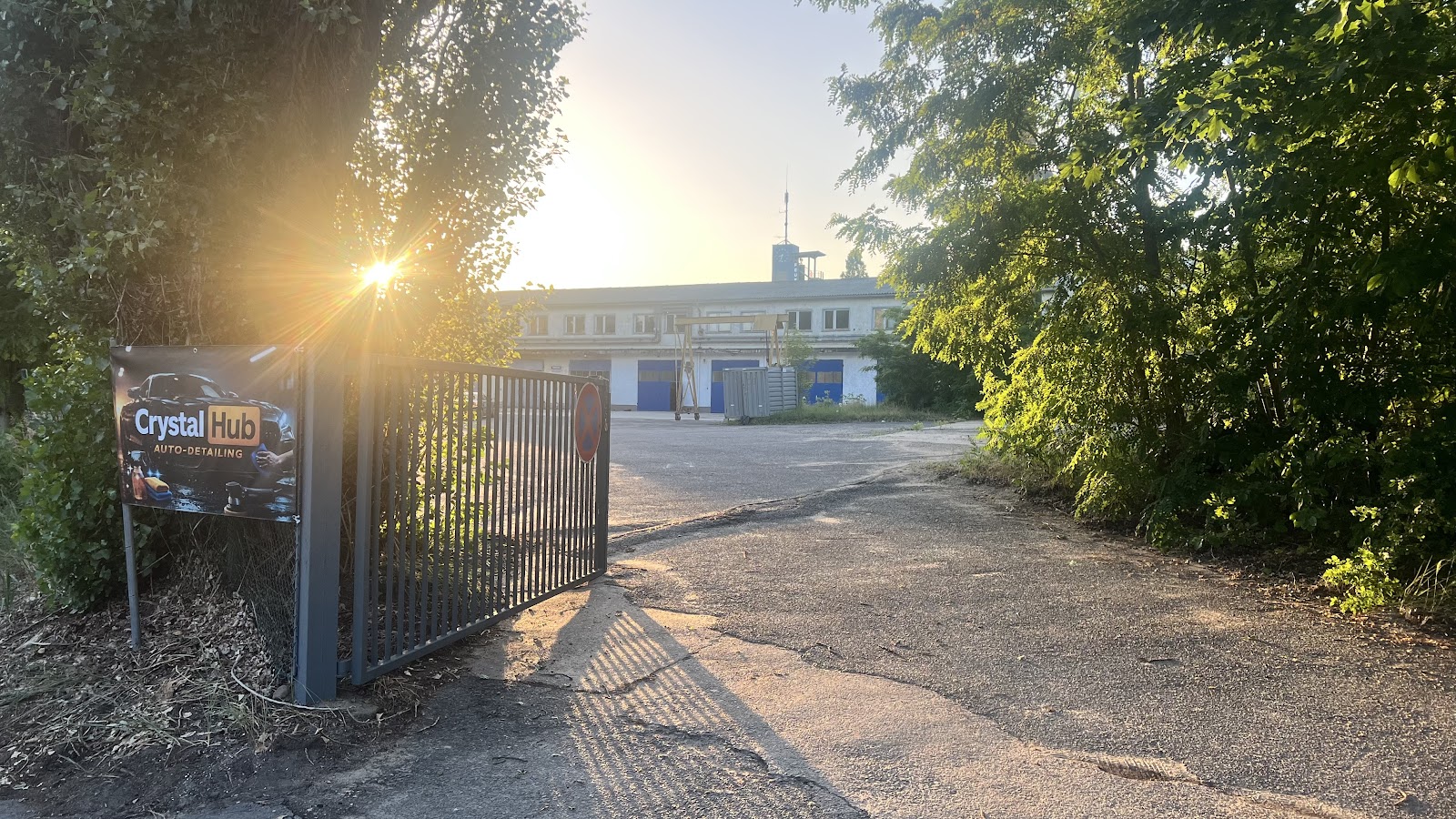 Das Einfahrtstor